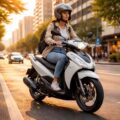 découvrez les avantages de la moto 125 et du scooter pour vos trajets quotidiens. comparez performances, confort et économie pour choisir le véhicule adapté à vos besoins.