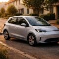 découvrez les avantages des voitures électriques et hybrides accessibles pour les petits budgets, et faites un choix écologique et économique adapté à vos moyens.