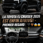 Le nouveau Toyota FJ Cruiser 2026 sur un terrain d'aventure, alliant élégance et robustesse.