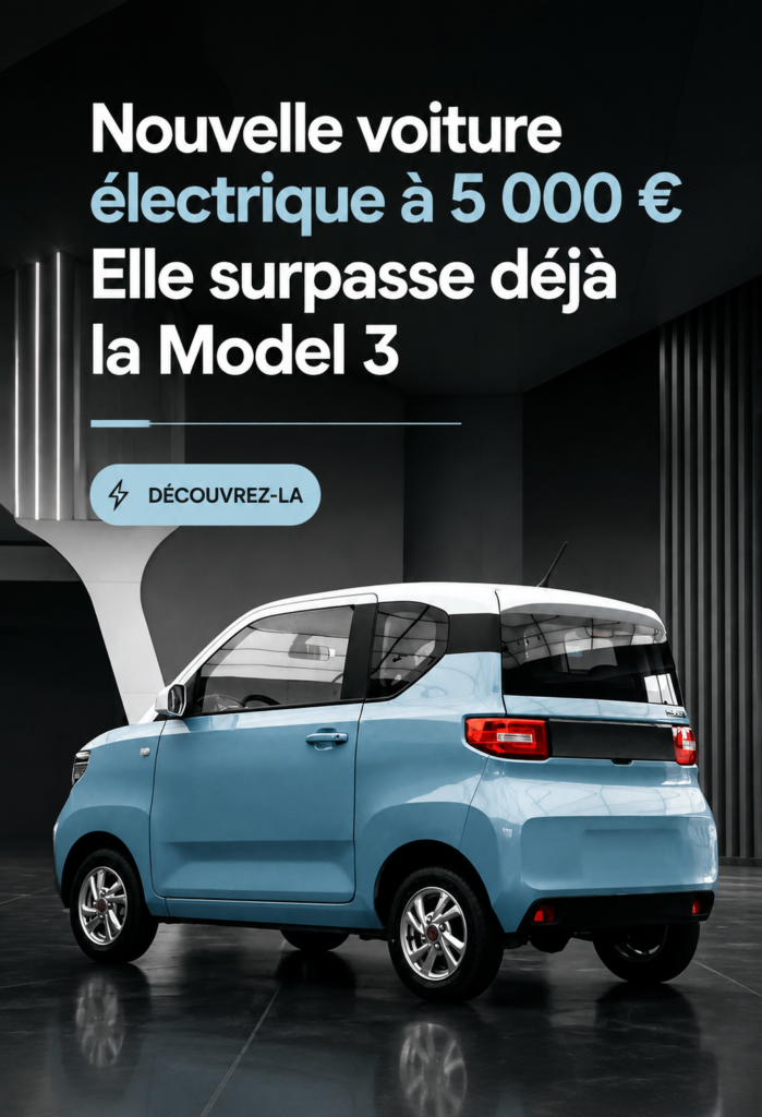 Une nouvelle voiture électrique brillante, modèle à bas prix, garée dans un environnement urbain.